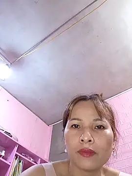 Snapshot of NG_N chatting on 30, 10, 2025 NG N online show from 30, 10, 2025