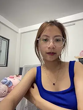 Snapshot of Lil-Gi chatting on 31, 3, 2026 Lil-Gi online show from 31, 3, 2026