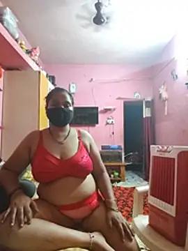 Snapshot of biggbobbsgirl chatting on 27, 5, 2026 biggbobbsgirl online show from 27, 5, 2026
