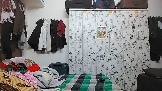 Snapshot of Rahulisagoodguy chatting on 16, 12, 2025 Rahulisagoodguy online show from 16, 12, 2025