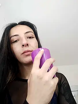 Snapshot of NicolWhite chatting on 2, 12, 2025 NicolWhite online show from 2, 12, 2025