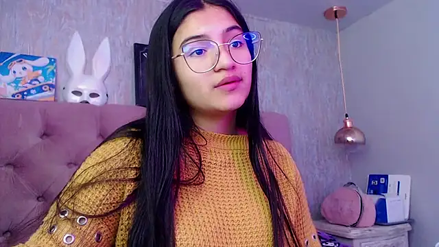 Snapshot of laurenelove chatting on 14, 11, 2025 laurenelove online show from 14, 11, 2025