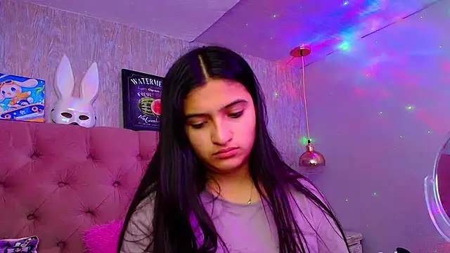 Snapshot of laurenelove chatting on 22, 11, 2025 laurenelove online show from 22, 11, 2025