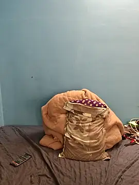 Snapshot of sexy42couple chatting on 1, 2, 2026 sexy42couple online show from 1, 2, 2026