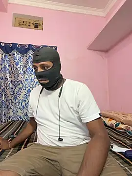 Snapshot of Lovlycouple1 chatting on 3, 11, 2025 Lovlycouple1 online show from 3, 11, 2025