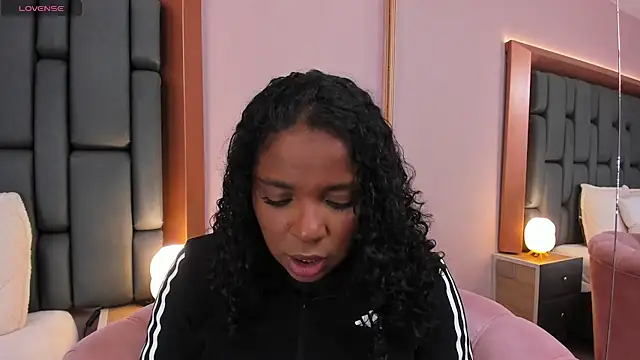 LisaMendez online show from 4, 2, 2026