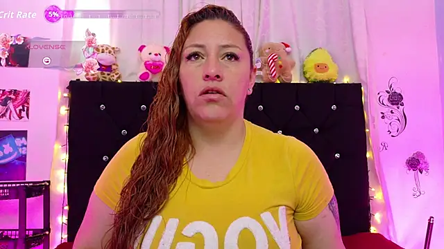 Snapshot of queen_marifer chatting on 1, 12, 2025 queen marifer online show from 1, 12, 2025