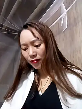 Snapshot of Bianly chatting on 25, 11, 2025 Bianly online show from 25, 11, 2025