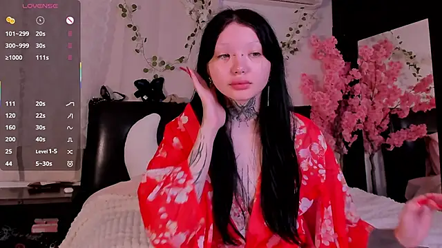 Snapshot of Lein_Bone chatting on 18, 10, 2025 Lein Bone online show from 18, 10, 2025