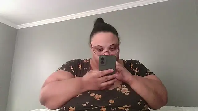 SexyBBW10790 online show from 24, 2, 2026