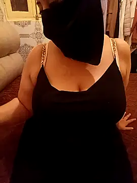 Snapshot of mayakhalyfaa chatting on 20, 9, 2025 mayakhalyfaa online show from 20, 9, 2025