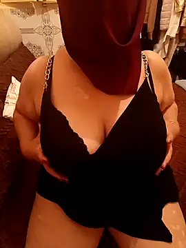 Snapshot of mayakhalyfaa chatting on 24, 9, 2025 mayakhalyfaa online show from 24, 9, 2025