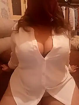 Snapshot of mayakhalyfaa chatting on 31, 10, 2025 mayakhalyfaa online show from 31, 10, 2025