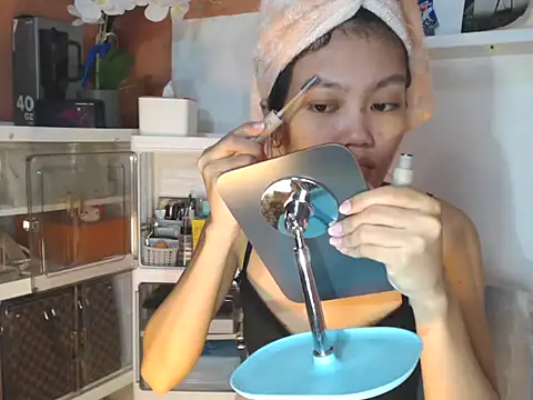 Snapshot of skinny_gracie chatting on 28, 6, 2026 skinny gracie online show from 28, 6, 2026