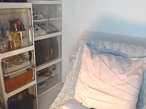Snapshot of skinny_gracie chatting on 18, 7, 2026 skinny gracie online show from 18, 7, 2026