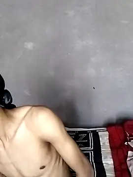 Snapshot of CrepedTrek chatting on 13, 11, 2025 CrepedTrek online show from 13, 11, 2025