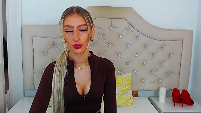 Snapshot of NatalieSensual chatting on 7, 11, 2025 NatalieSensual online show from 7, 11, 2025