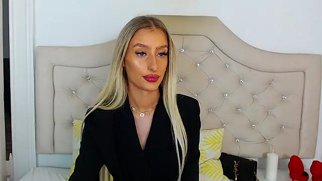 Snapshot of NatalieSensual chatting on 15, 11, 2025 NatalieSensual online show from 15, 11, 2025