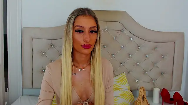 Snapshot of NatalieSensual chatting on 19, 11, 2025 NatalieSensual online show from 19, 11, 2025