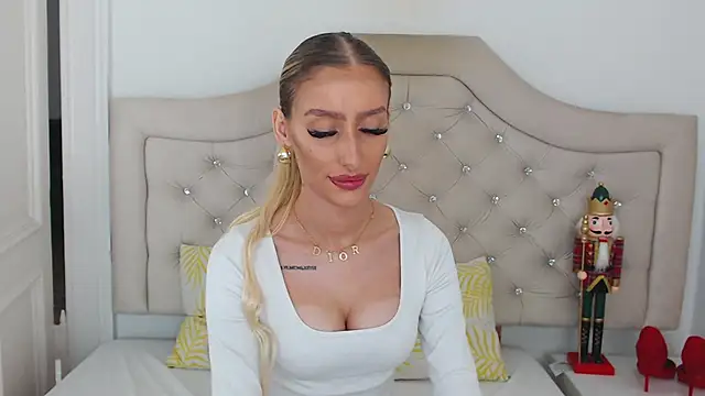 Snapshot of NatalieSensual chatting on 14, 12, 2025 NatalieSensual online show from 14, 12, 2025