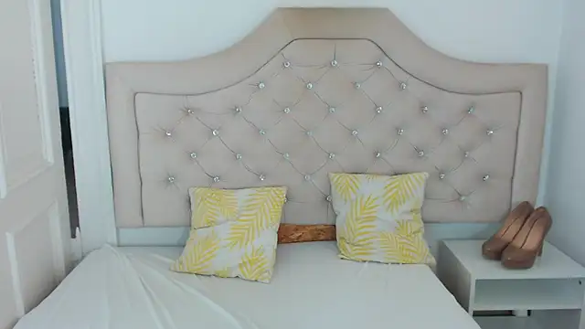 NatalieSensual online show from 20, 4, 2026