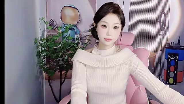 Snapshot of CAICAI_BABY chatting on 9, 11, 2025 CAICAI BABY online show from 9, 11, 2025