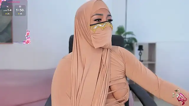 Snapshot of yasmin_elite chatting on 10, 11, 2025 yasmin elite online show from 10, 11, 2025