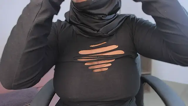 Snapshot of yasmin_elite chatting on 19, 11, 2025 yasmin elite online show from 19, 11, 2025