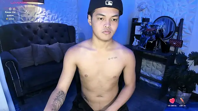 asianhugescott online show from 20, 2, 2026