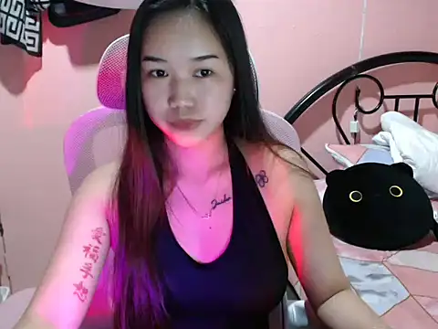 Snapshot of Wynxx chatting on 13, 11, 2025 Wynxx online show from 13, 11, 2025