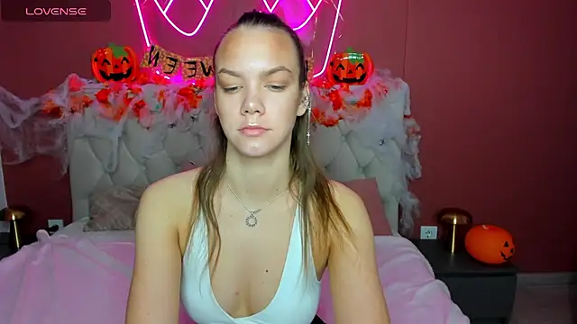 Snapshot of Vickie_Smith chatting on 25, 10, 2025 Vickie Smith online show from 25, 10, 2025