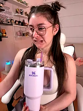 Sharon 07 online show from 4, 10, 2025