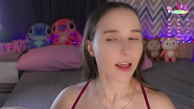 Snapshot of MaudAle chatting on 9, 9, 2025 MaudAle online show from 9, 9, 2025