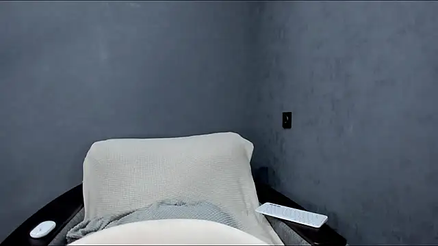 Snapshot of tibetian_fox_matilda chatting on 30, 10, 2025 tibetian fox matilda online show from 30, 10, 2025