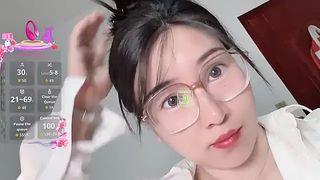 Snapshot of Liqinqin chatting on 22, 9, 2025 Liqinqin online show from 22, 9, 2025