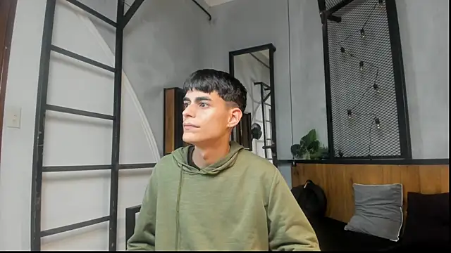 Snapshot of Dani_mc1 chatting on 12, 11, 2025 Dani mc1 online show from 12, 11, 2025