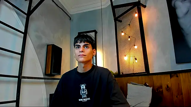 Snapshot of Dani_mc1 chatting on 3, 12, 2025 Dani mc1 online show from 3, 12, 2025