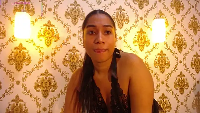 Snapshot of EMILYY_WALKER chatting on 26, 9, 2025 EMILYY WALKER online show from 26, 9, 2025