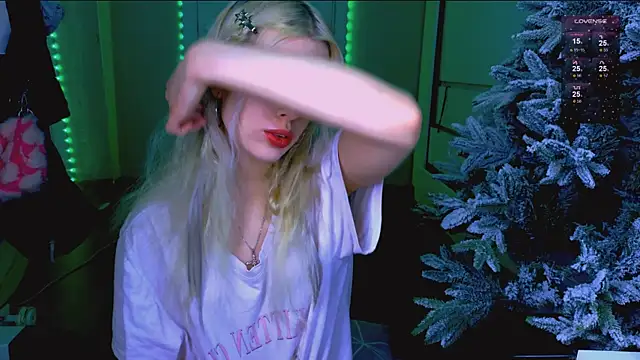 Snapshot of carmen_crybaby chatting on 16, 12, 2025 carmen crybaby online show from 16, 12, 2025