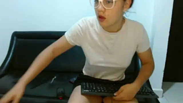 Arieeel 09 online show from 28, 10, 2025