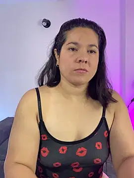 Snapshot of leiablack chatting on 7, 10, 2025 leiablack online show from 7, 10, 2025