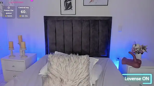 ashlye white online show from 3, 2, 2026