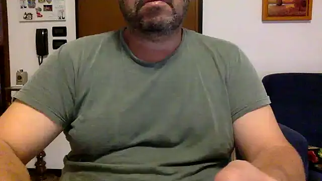 Snapshot of steve669_hot chatting on 8, 9, 2025 steve669 hot online show from 8, 9, 2025