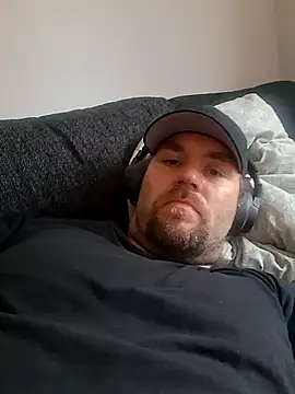 Snapshot of Bamse28 chatting on 23, 10, 2025 Bamse28 online show from 23, 10, 2025