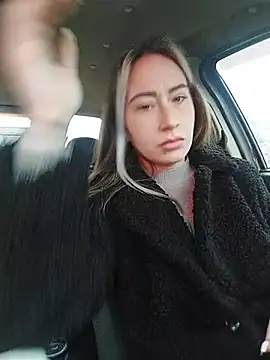 Reina Cummings online show from 6, 2, 2026