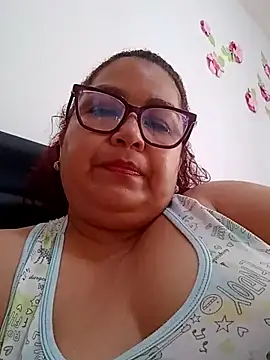 Snapshot of ladytropical1 chatting on 2, 2, 2026 ladytropical1 online show from 2, 2, 2026