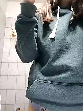 Snapshot of Auroraluna_- chatting on 21, 9, 2025 Auroraluna - online show from 21, 9, 2025