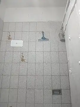 Snapshot of Auroraluna_- chatting on 17, 12, 2025 Auroraluna - online show from 17, 12, 2025