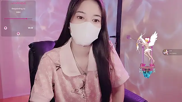 Snapshot of _Dorry_ chatting on 23, 10, 2025 Dorry online show from 23, 10, 2025