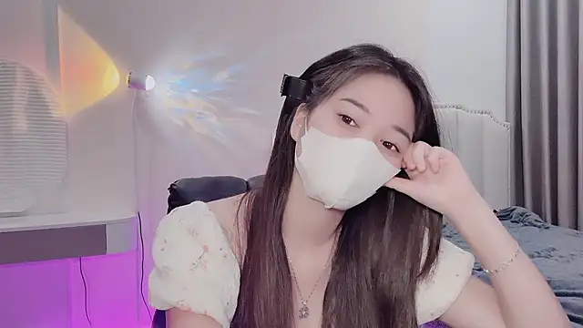 Snapshot of _Dorry_ chatting on 19, 11, 2025 Dorry online show from 19, 11, 2025